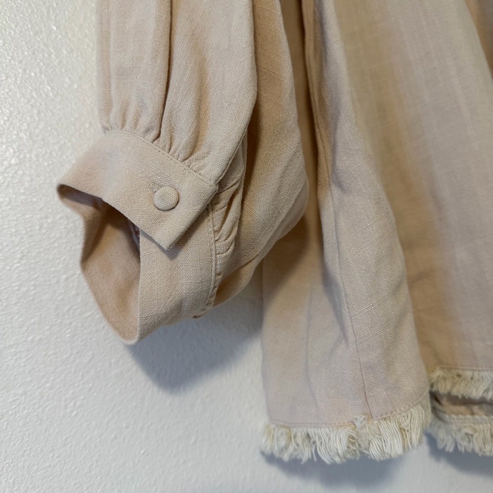 Bohme Linen Boho Top with Crocheted Details and Oversized Fit - Picture 7 of 11